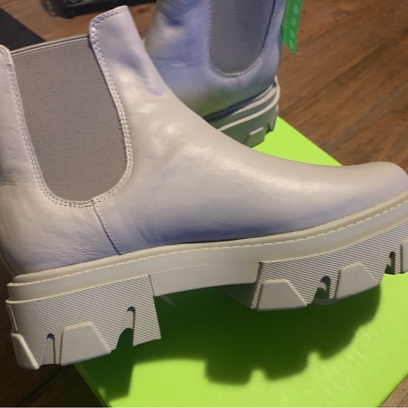 Sam Edelman Daelyn Lug Sole Chelsea Waterproof Boot Size 9.5 & 8 Grey Leather - Picture 10 of 13